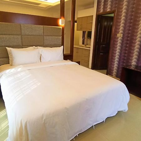 Nascent Gardenia Luxury Suites Дакка Екстер'єр фото
