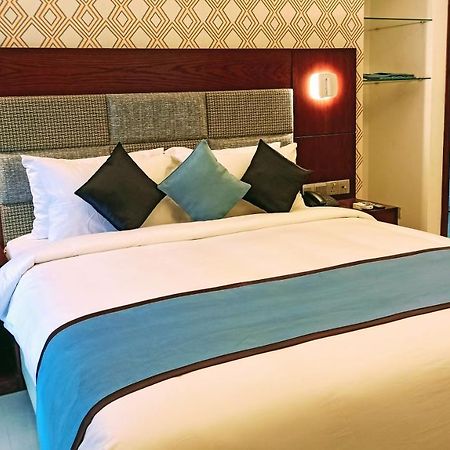 Nascent Gardenia Luxury Suites Дакка Екстер'єр фото