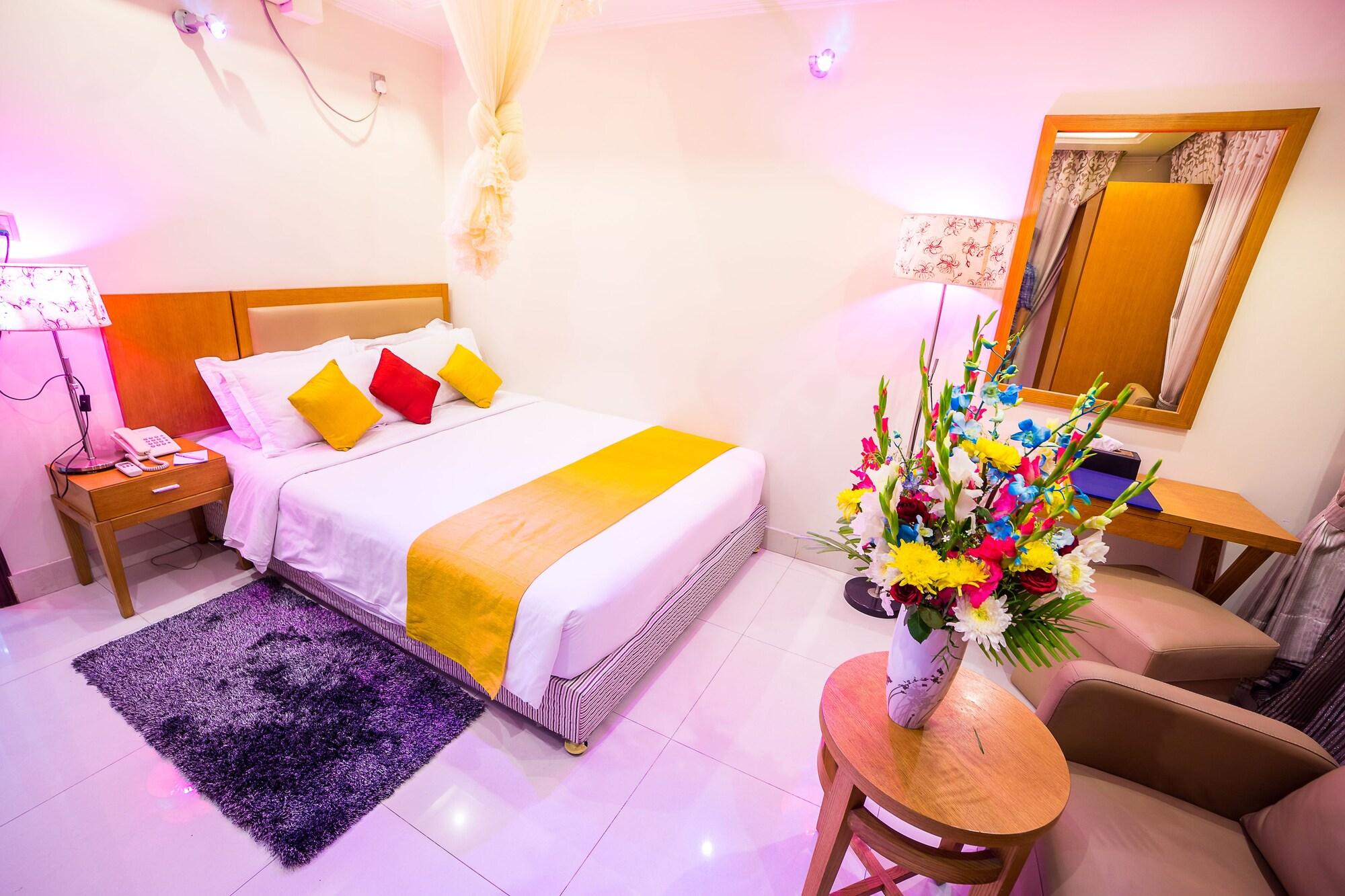 Nascent Gardenia Luxury Suites Дакка Екстер'єр фото