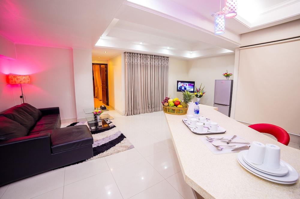 Nascent Gardenia Luxury Suites Дакка Екстер'єр фото