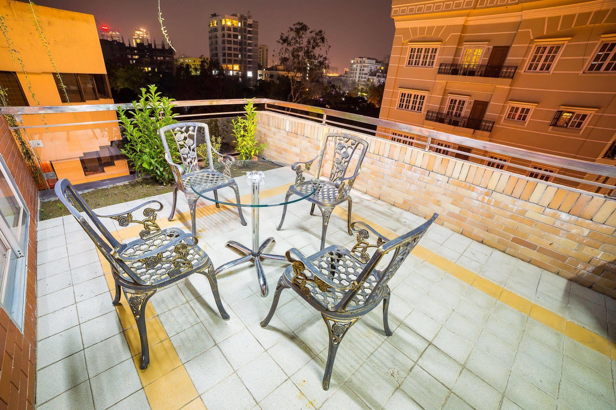Nascent Gardenia Luxury Suites Дакка Екстер'єр фото